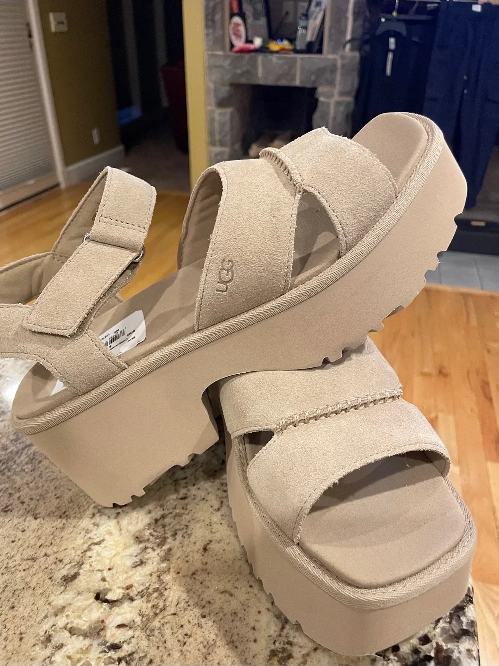 NWT UGG Women’s Tan Platform Sandal with Ankle Strap
